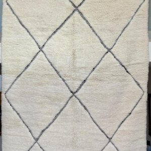 Tapis Béni Ouarain blanc avec losange noir 2,4*1,7m